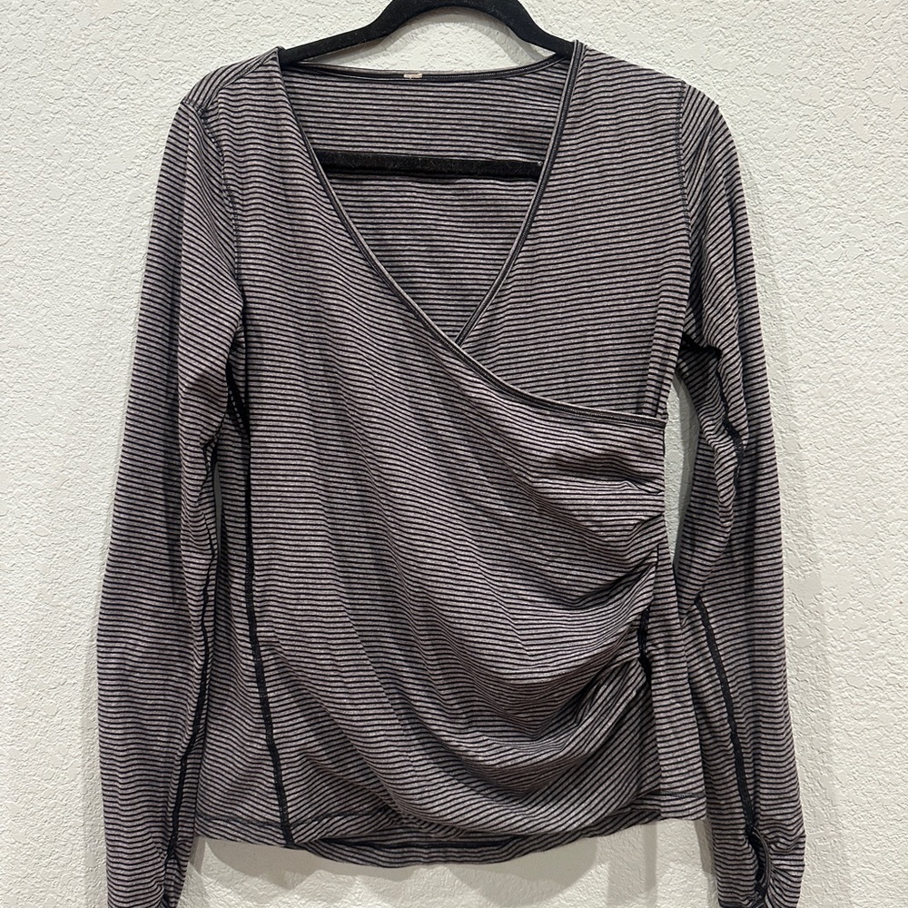 EUC Lululemon Stripe V-Neck Wrap Top 8